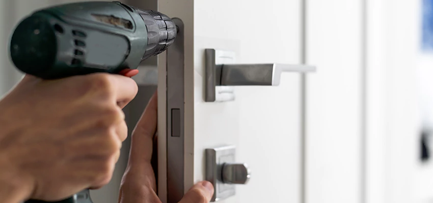 Locksmith For Lock Replacement Near Me in Moorpark, CA